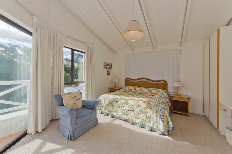 4 Bedroom Property for Sale in Leisure Isle Western Cape